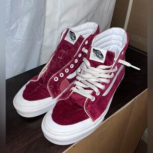 VANS Sk8-Hi Reissue 13 Velvet Beet Red True White Women's Shoes Size 11.5 / 10 M